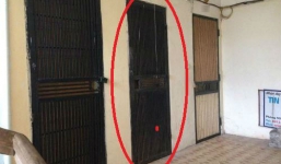 Nhận diện kẻ xông vào nhà, trói bà cháu cướp tiền ở Hà Nội